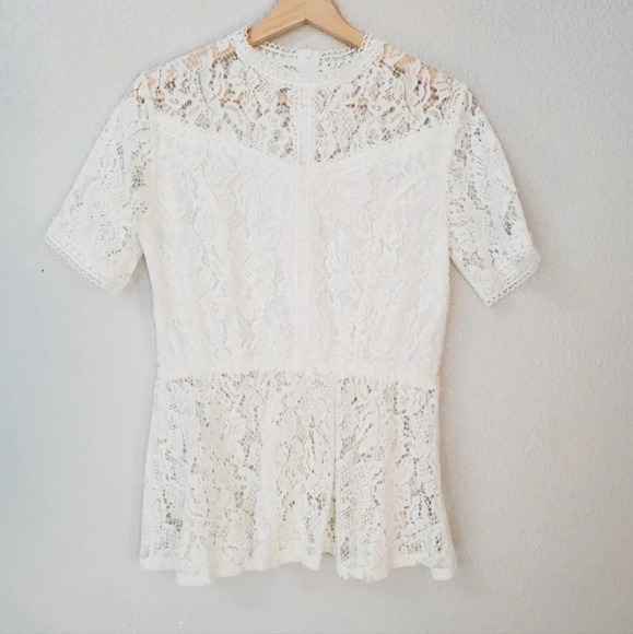 💚5/$25 Tobrief White LaceMock Neck Shell Top Size Small Crochet - Picture 1 of 6